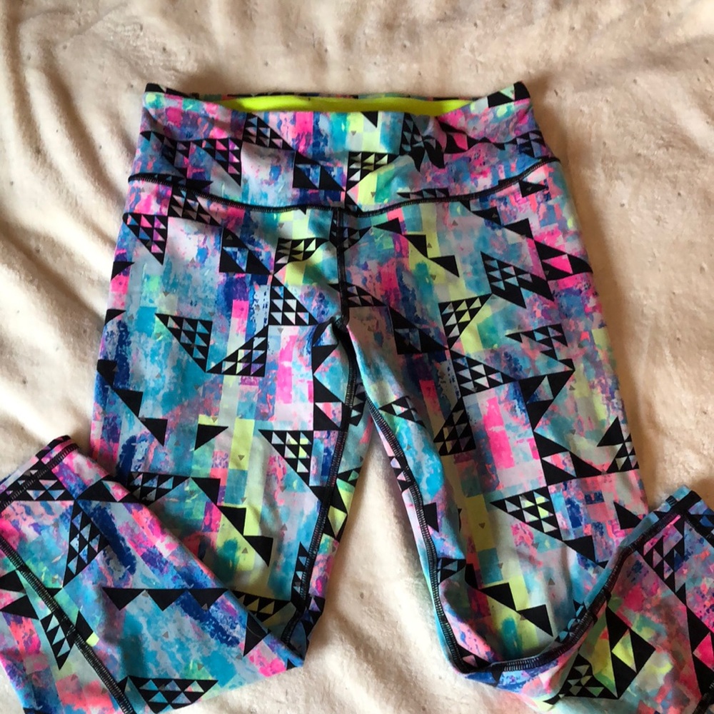 Victoria’s Secret cropped leggings